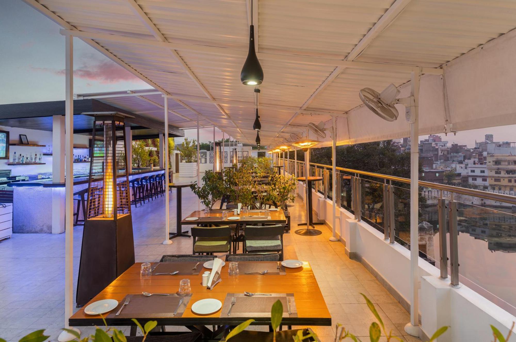 Rajdarshan - A Lake View Hotel In Udaipur Esterno foto