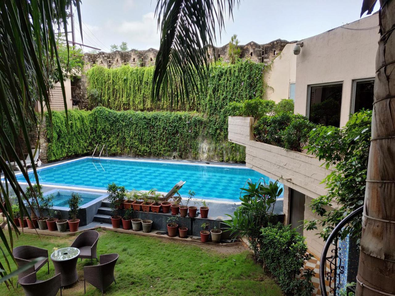 Rajdarshan - A Lake View Hotel In Udaipur Esterno foto